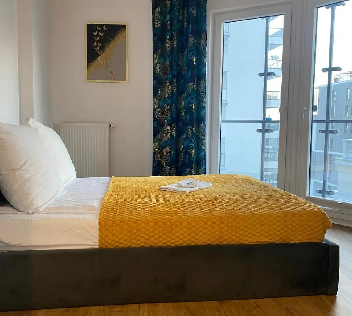 Warszawski Hongkong, Kultowe Miejsce Warsaw Apartment